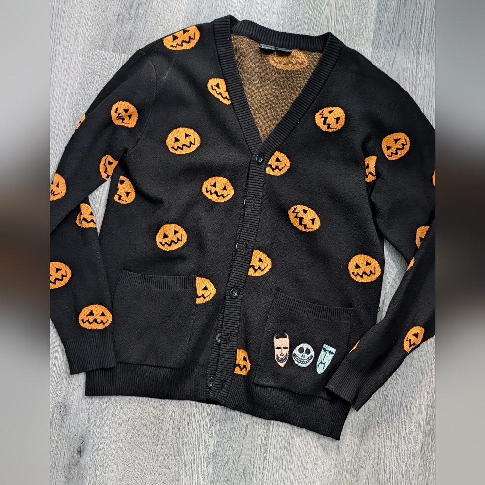 Cakeworthy Nightmare Before Christmas Glow Pumpkin Cardigan Small